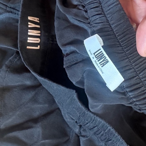 Lunya Black Washable 100% Silk Sleep Lounge Shorts - Picture 8 of 9